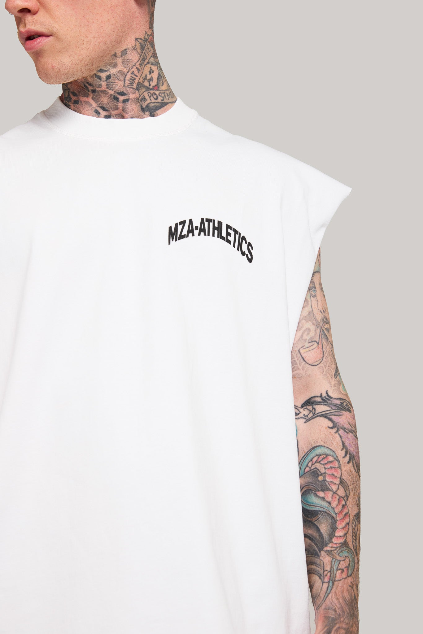 MZA - WHITE SLEEVELESS TEE